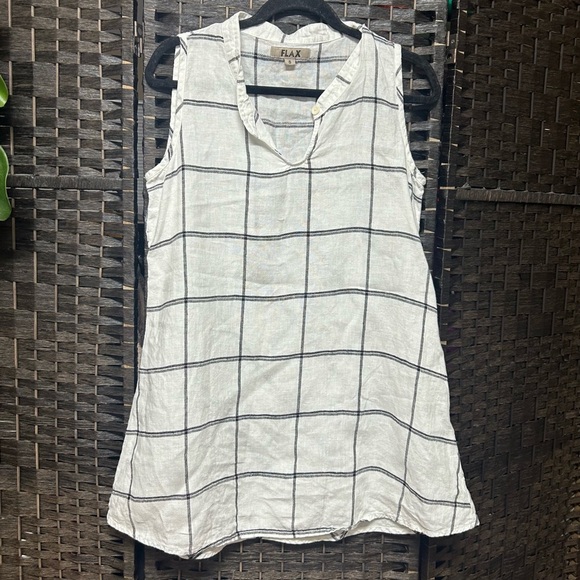 Flax linen white dress gray square print slightly Aline dress small capsule - Picture 2 of 7